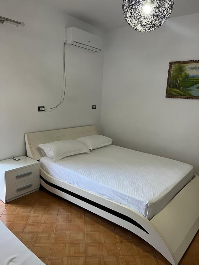 Rooms For Rent Habipi Vlorë 외부 사진