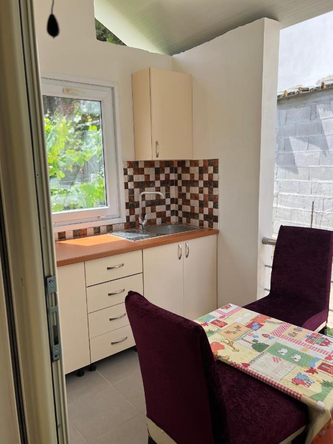 Rooms For Rent Habipi Vlorë 외부 사진