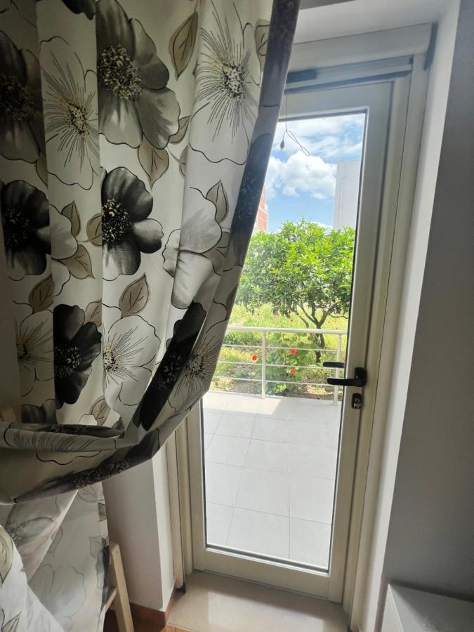 Rooms For Rent Habipi Vlorë 외부 사진