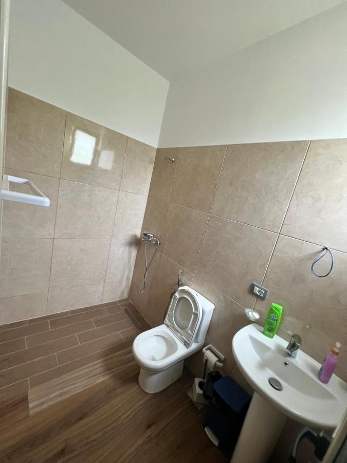 Rooms For Rent Habipi Vlorë 외부 사진
